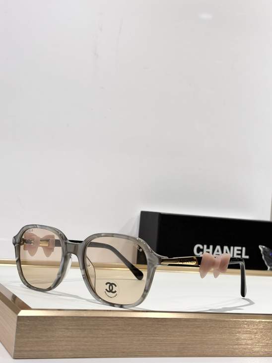 Picture of Chanel Sunglasses _SKUfw77366942fw